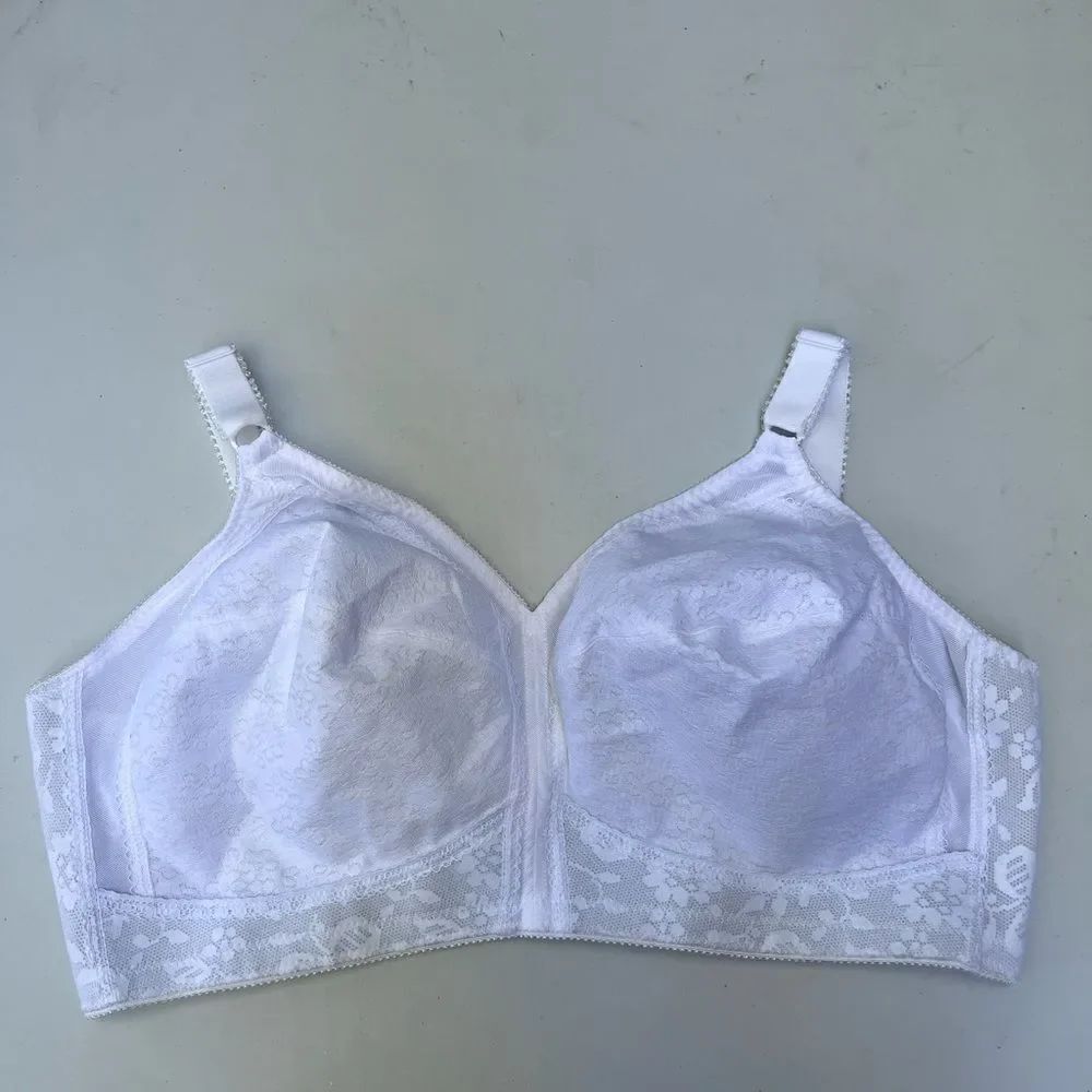 Playtex 18 Hour Ultimate Shoulder Comfort Wireless Bra 44D